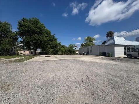 120 N 9th Street Palatka FL 32177