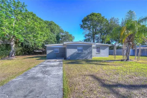 7702 Coral Vine Lane Tampa FL 33619