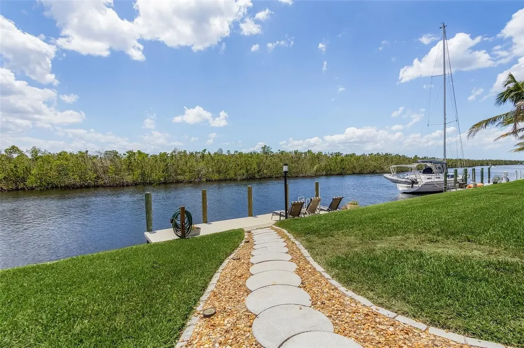 3940 Crooked Island Drive Punta Gorda FL 33950