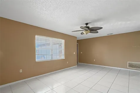 2875 N Bermuda Avenue Apopka FL 32703