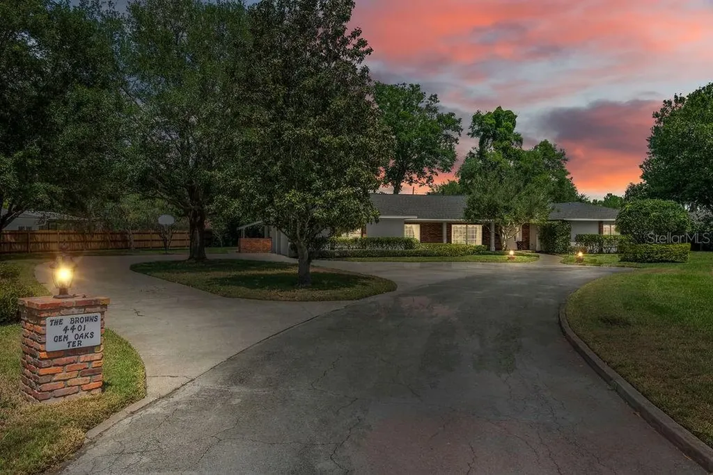 4401 Gem Oaks Terrace Orlando FL 32806
