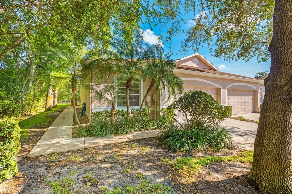 35145 Quiet Oak Lane Zephyrhills FL 33541