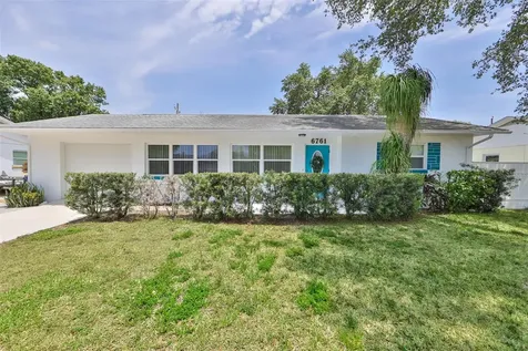 6761 35th Terrace N St Petersburg FL 33710
