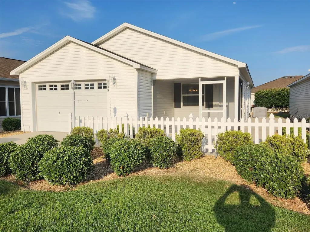 3739 Viscaya Court The Villages FL 32163