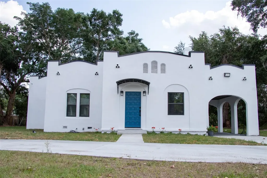 230 Avenue K NE Winter Haven FL 33881