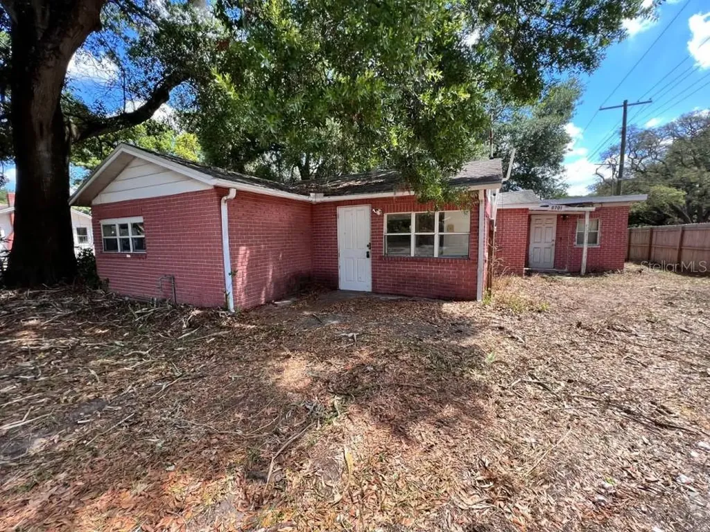 8701 N 13th Street Tampa FL 33604