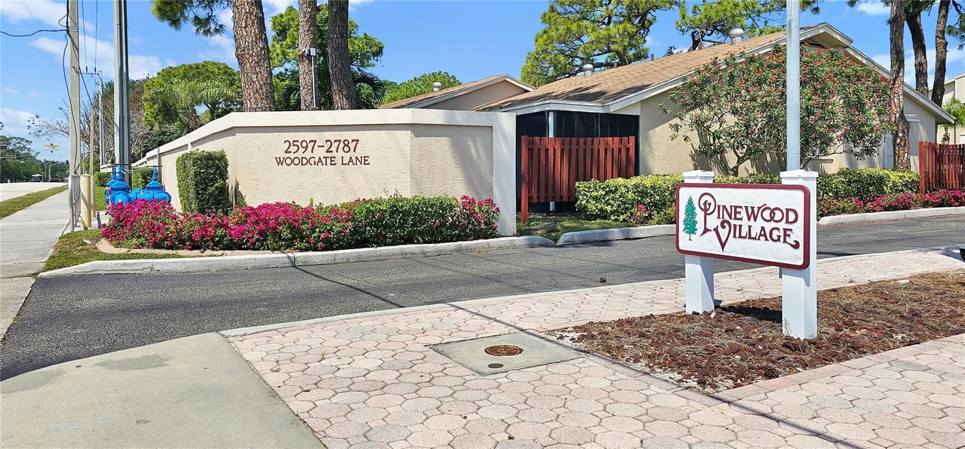 2763 Woodgate Lane Sarasota FL 34231