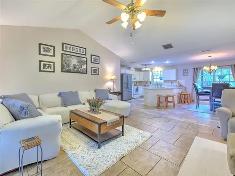 3006 Pemberton Trace Court Plant City FL 33565