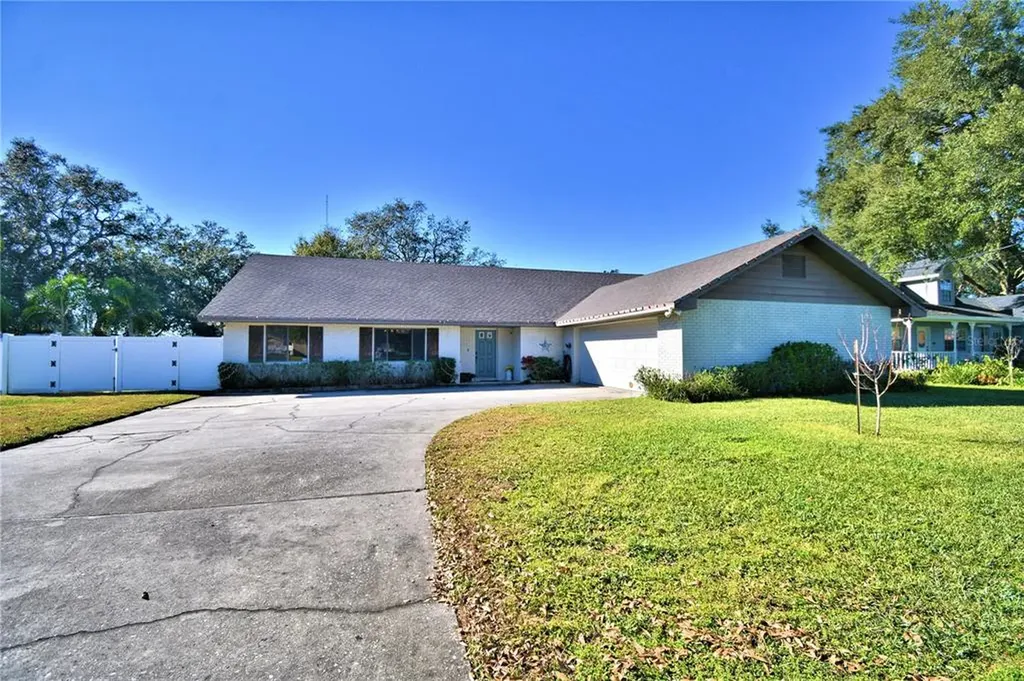 505 Mandy Street Auburndale FL 33823