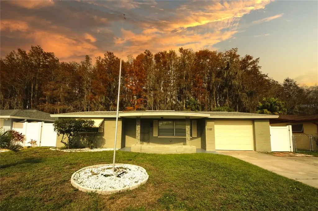 7127 Gulf Highlands Drive Port Richey FL 34668