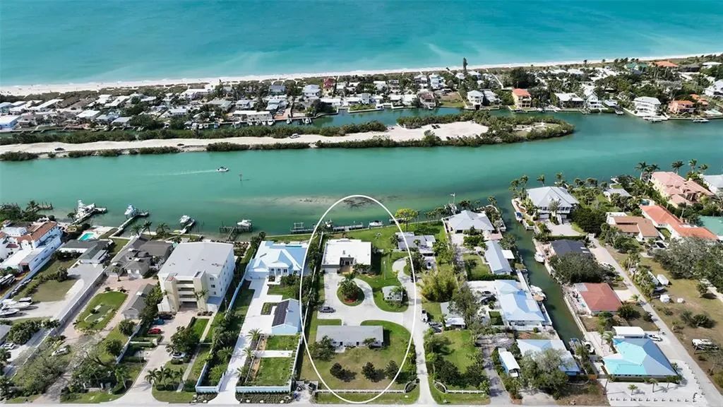 311 Bayshore Road Nokomis FL 34275