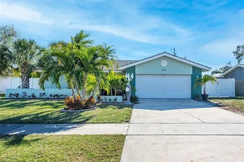 6260 30th Avenue N St Petersburg FL 33710