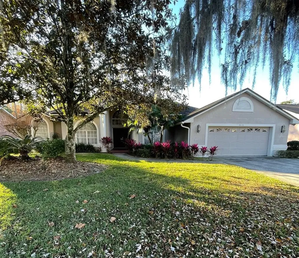 8610 Amber Oak Court Orlando FL 32817