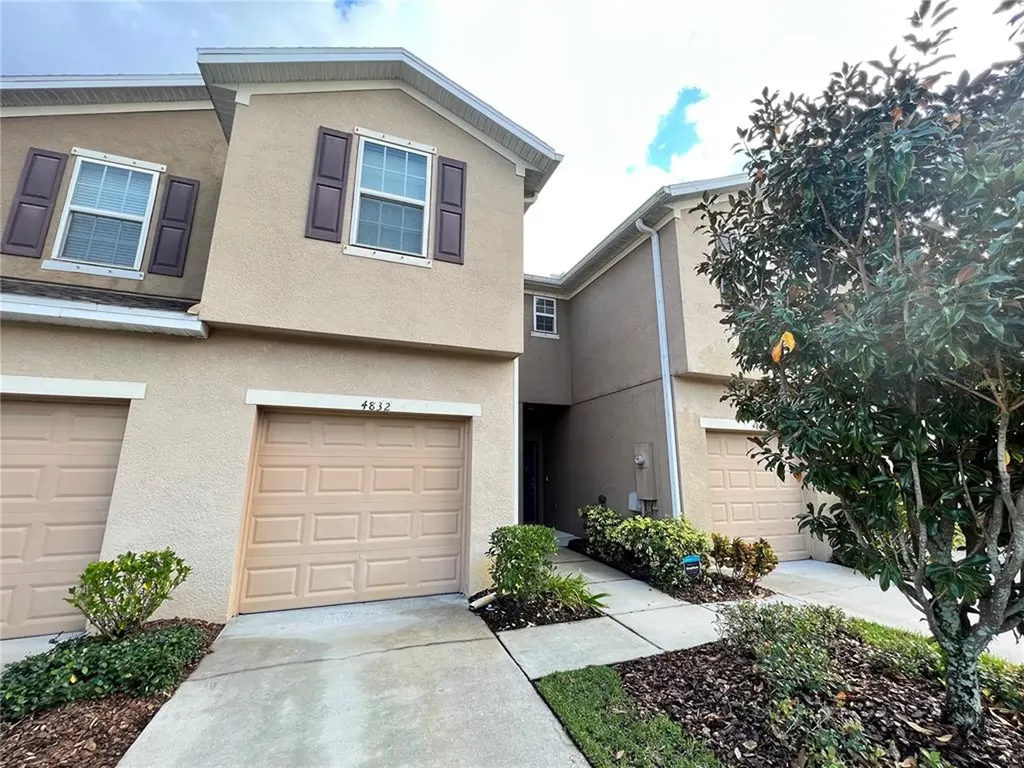 4832 White Sanderling Court Tampa FL 33619