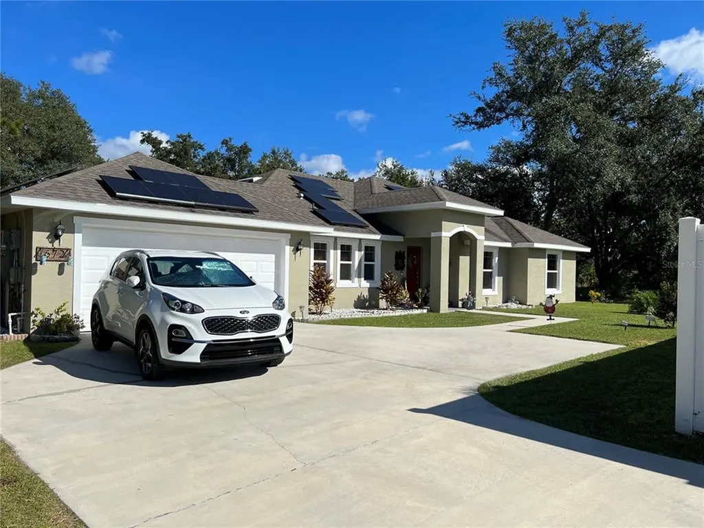 672 Heraldo Court Kissimmee FL 34758