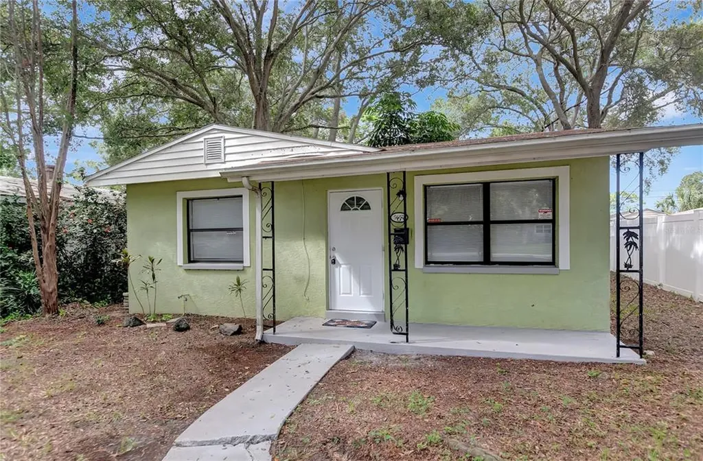 5655 Burlington Avenue N St Petersburg FL 33710