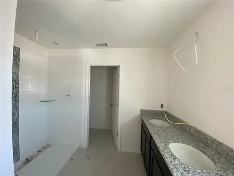 5252 Royal Point Avenue Kissimmee FL 34746