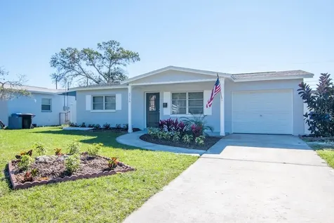 5716 15th Avenue N St Petersburg FL 33710