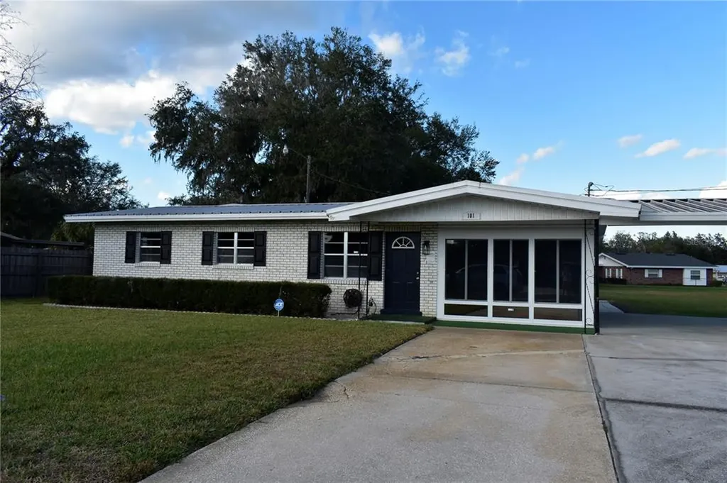 101 6th Street NE Fort Meade FL 33841