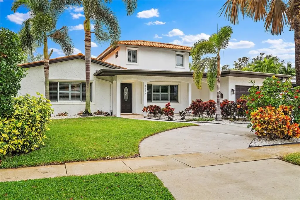 1346 Eden Isle Boulevard NE St Petersburg FL 33704