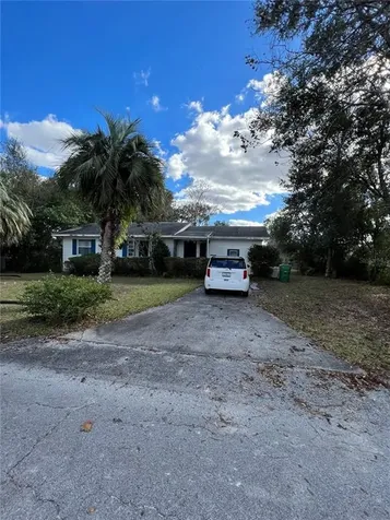 736 W Florence Avenue Deland FL 32720