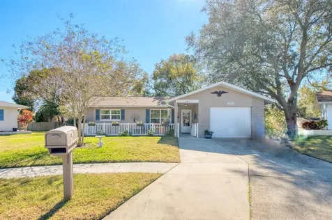 2975 Huntington Court Palm Harbor FL 34684
