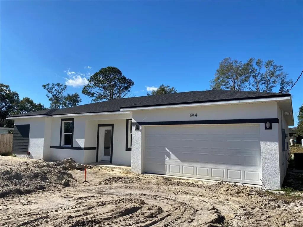 1744 5th Avenue Deland FL 32724