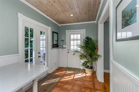 3618 W Granada Street Tampa FL 33629