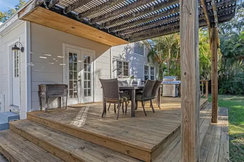 3618 W Granada Street Tampa FL 33629