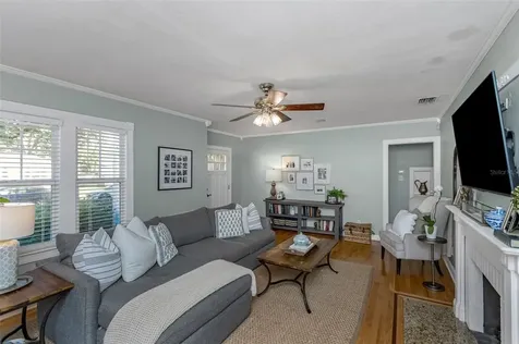 3618 W Granada Street Tampa FL 33629