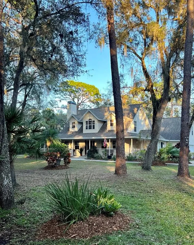 6915 84th Street Court E Bradenton FL 34202