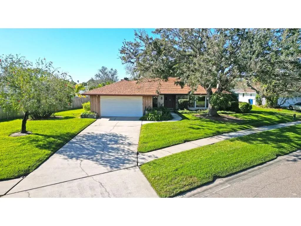 8420 Macoma Drive NE St Petersburg FL 33702