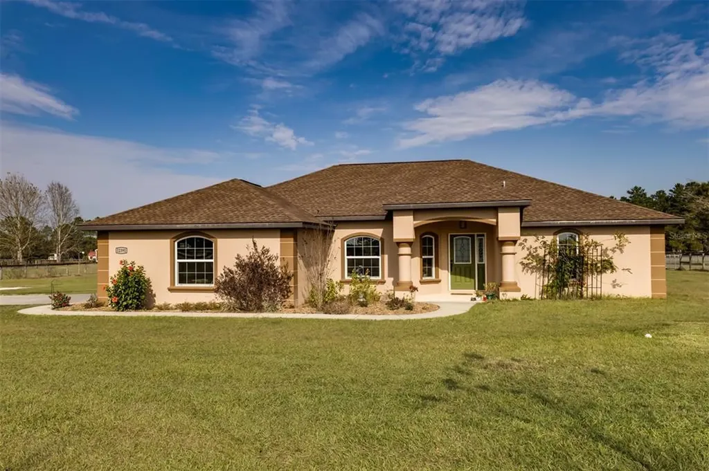 12391 SE 21st Place Morriston FL 32668