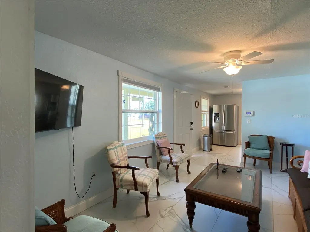 910 Lake Avenue Edgewater FL 32132