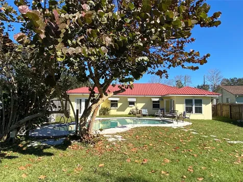 910 Lake Avenue Edgewater FL 32132