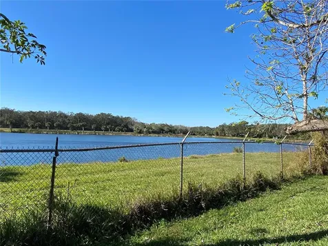 910 Lake Avenue Edgewater FL 32132