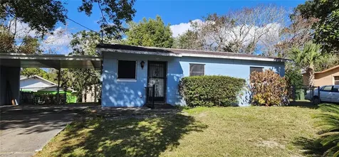2116 Parkview Avenue Leesburg FL 34748