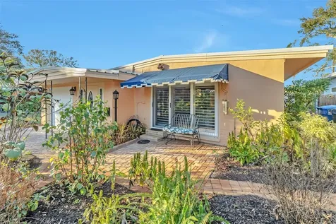 5443 7th Avenue N St Petersburg FL 33710