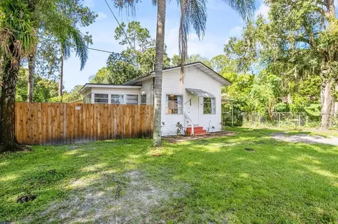 5105 Chilkoot Street Tampa FL 33617