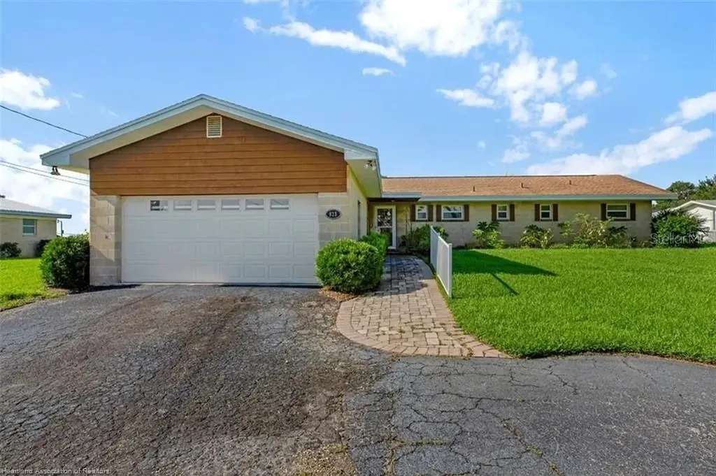 823 N Lake Reedy Boulevard Frostproof FL 33843