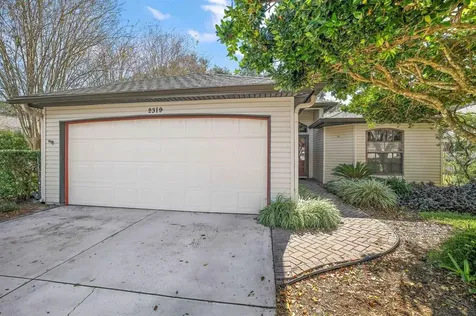 2319 Baywater Road Tavares FL 32778