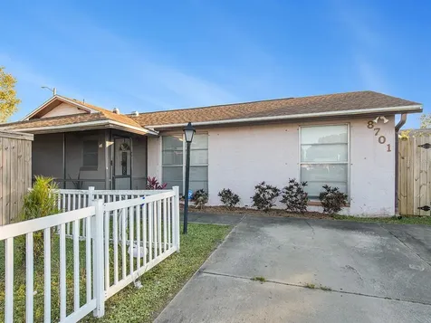 8701 Albion Court Tampa FL 33634