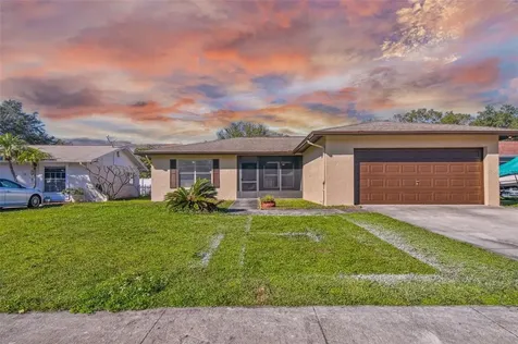 6925 Dunnett Avenue N St Petersburg FL 33709