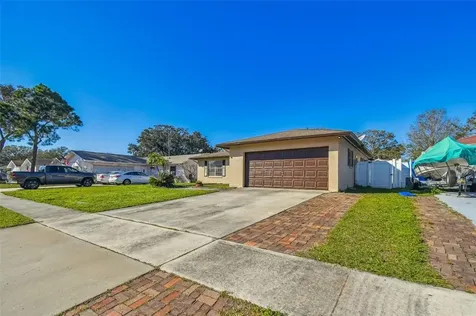 6925 Dunnett Avenue N St Petersburg FL 33709