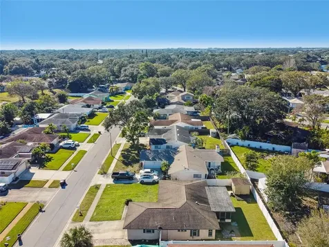 6925 Dunnett Avenue N St Petersburg FL 33709