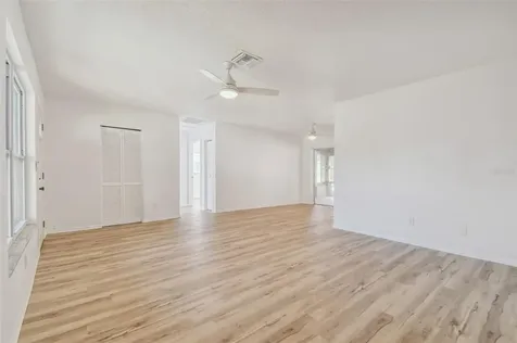 6925 Dunnett Avenue N St Petersburg FL 33709