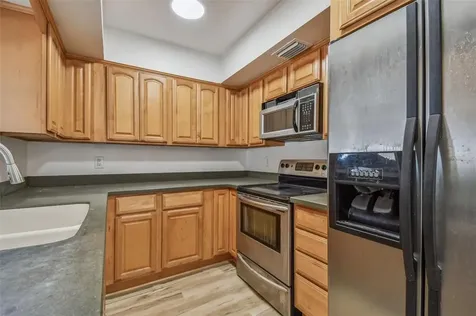 6925 Dunnett Avenue N St Petersburg FL 33709