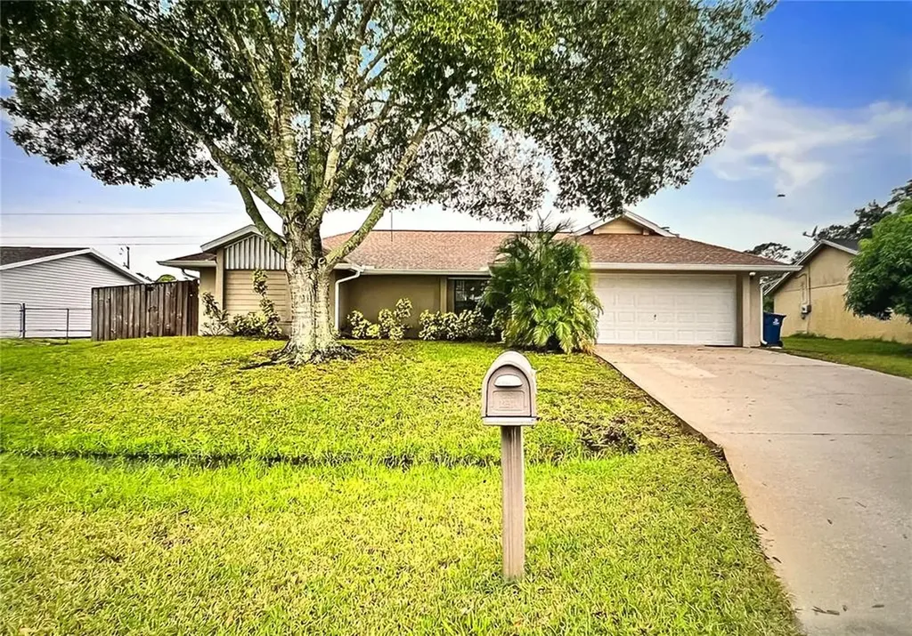 1038 Camden Avenue NW Palm Bay FL 32907