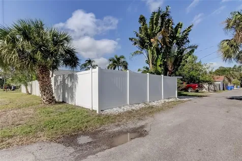 3601 15th Street N St Petersburg FL 33704
