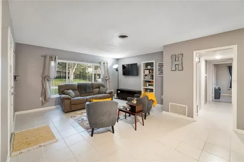 1326 Edmundshire Lane Orlando FL 32806
